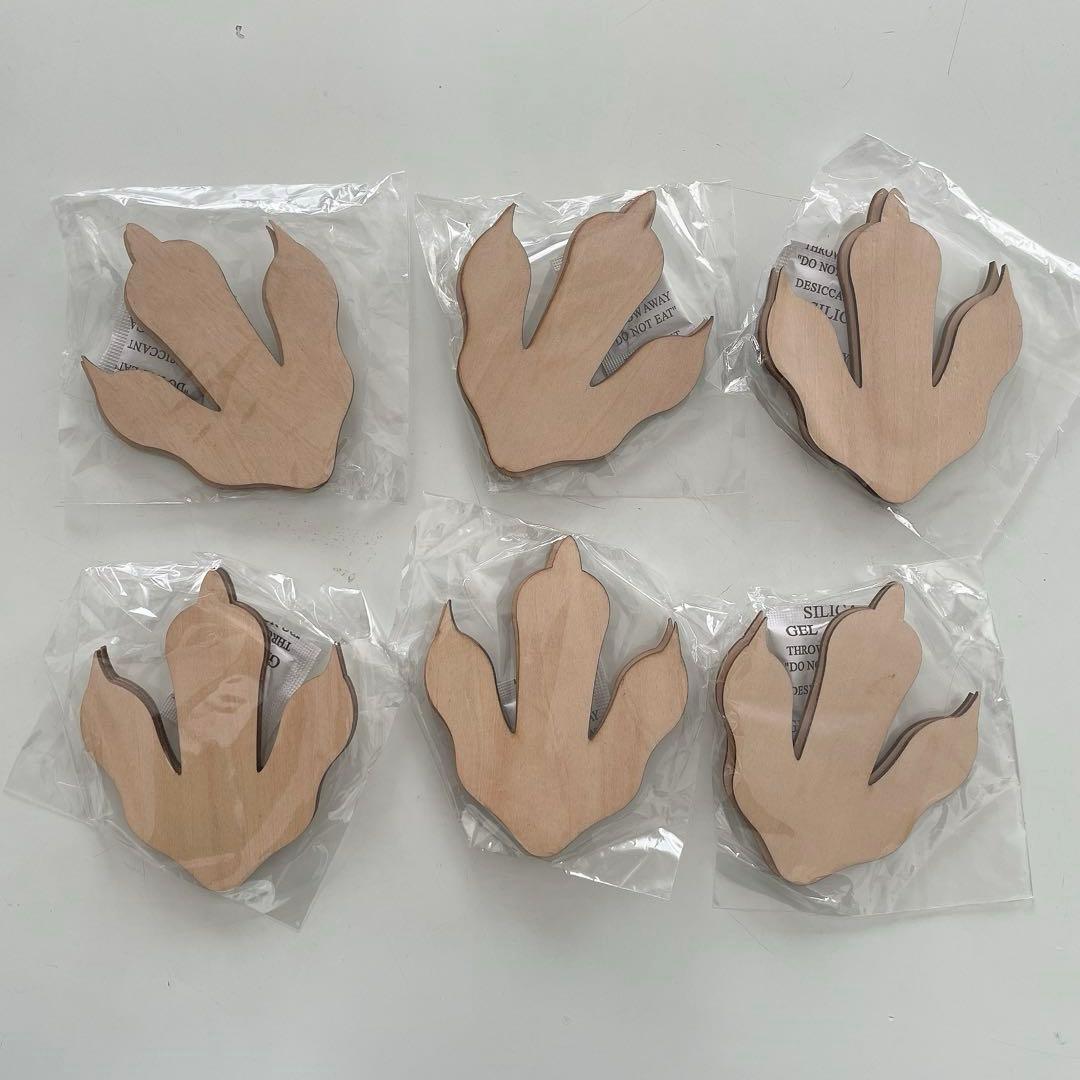 12個 恐竜の足跡 木製スライス 木材チップ 木製パレットコースター 厚3mm