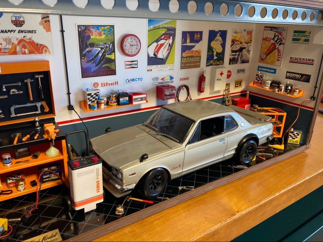 1／18サイズ　ガレージジオラマ