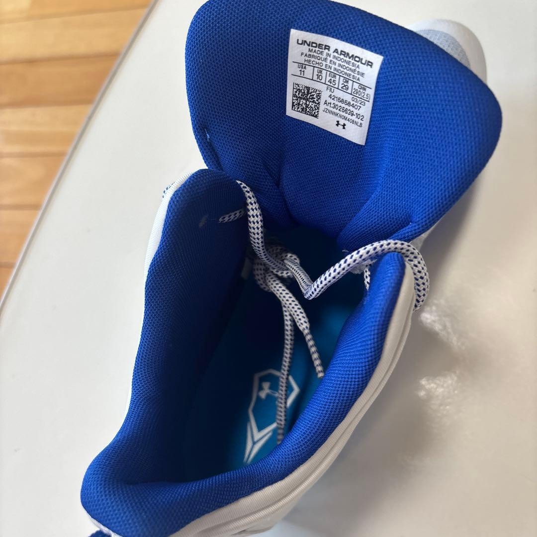 Under Armour スパイクハイカットホワイト/ブルー