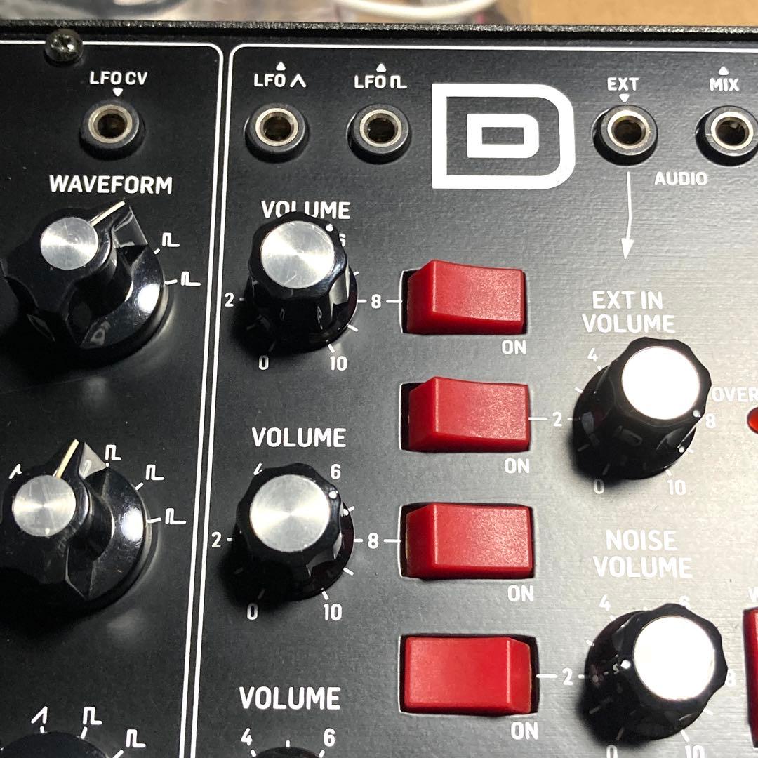 鍵盤楽器 Behringer Model D mini moog clone