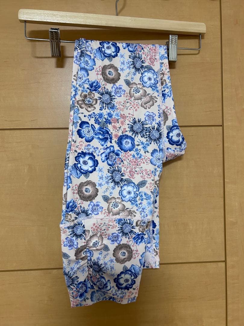 SUKALA フローラル　ヨガウェア上下セットMサイズ
