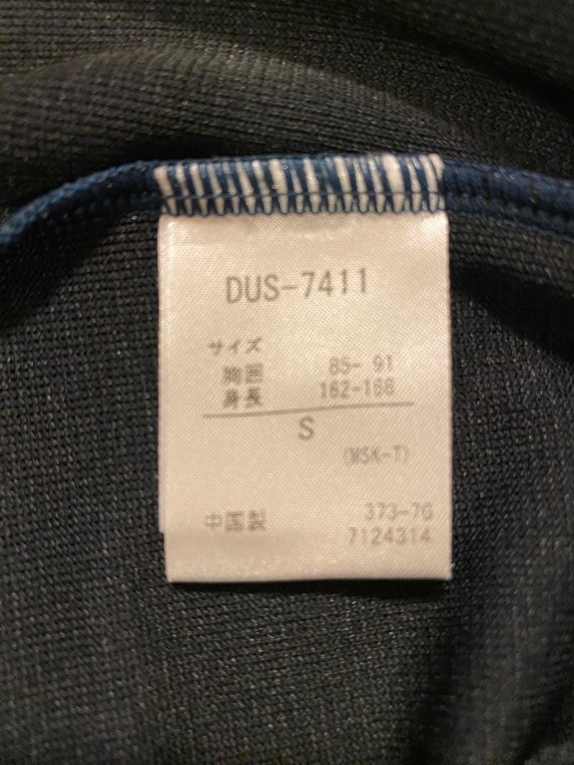 デサント スキーウェア上下 S（グローブ、インナー2枚、ネックウォーマーおまけ）