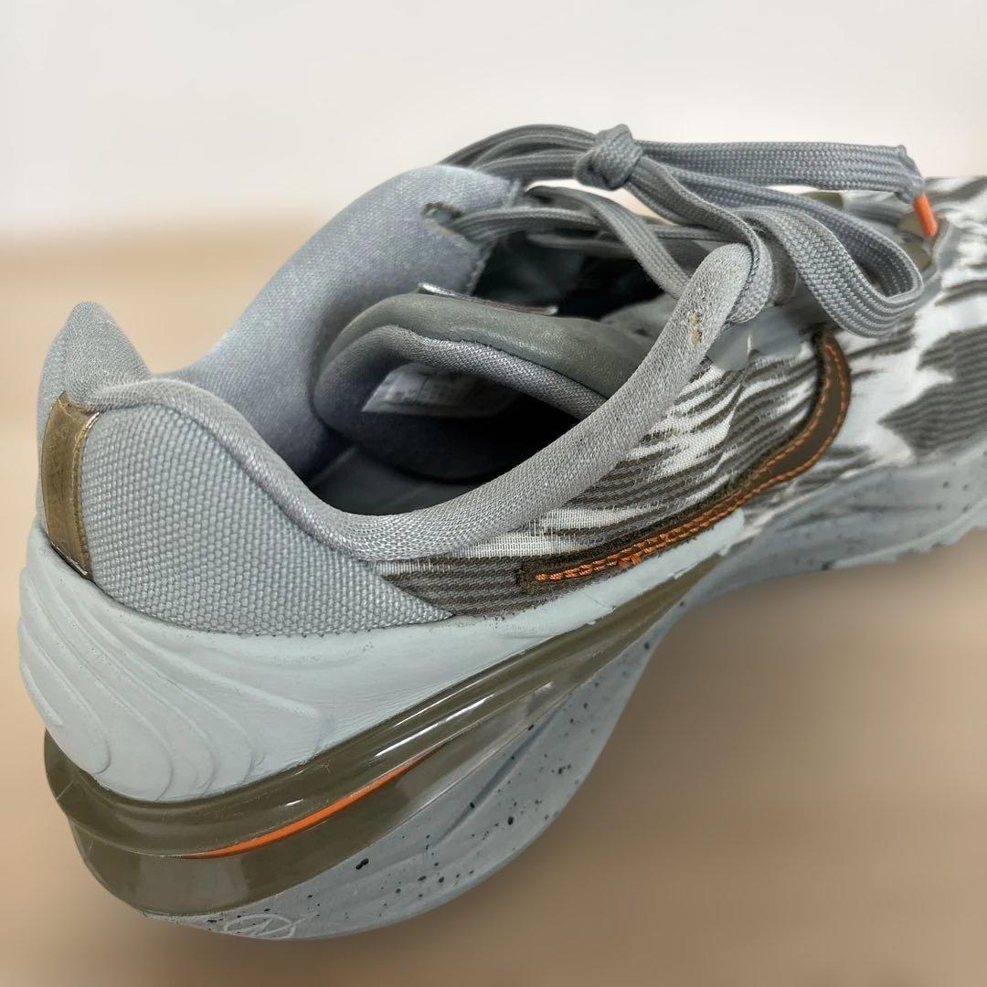 Nike エアズームGT CUT2 Devin Booker 28.5㎝