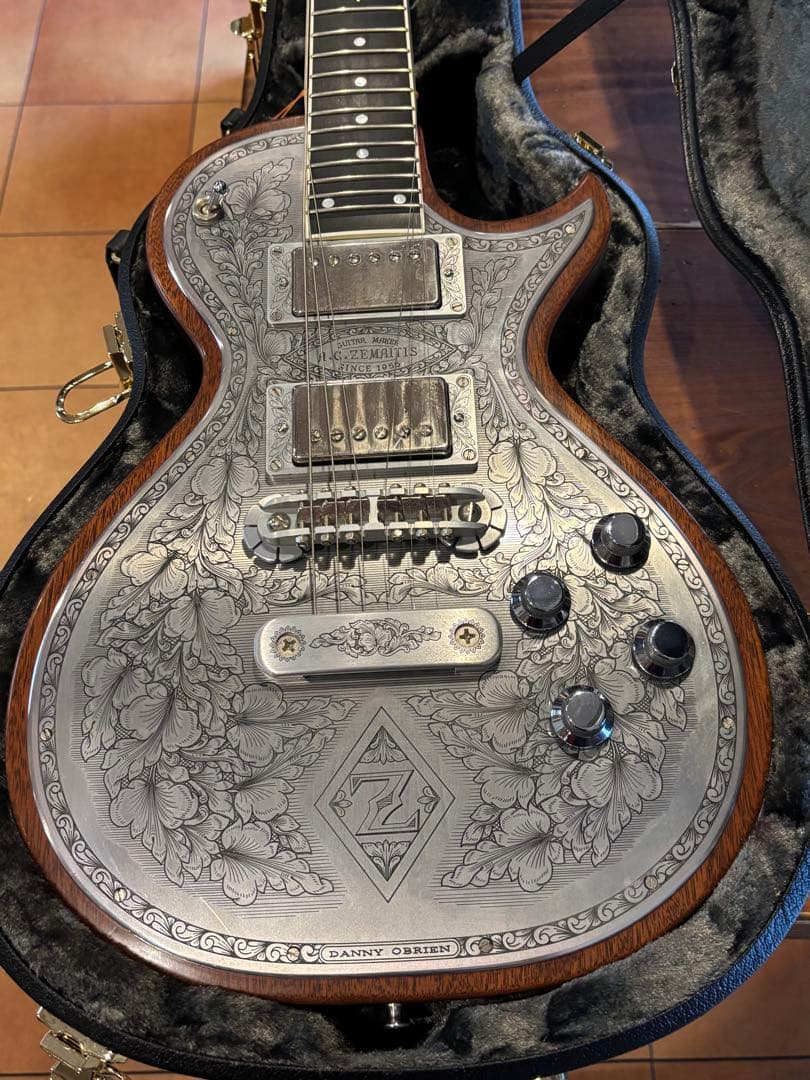 どん。zemaitis カスタムショップ　CS24MF メタルフロント