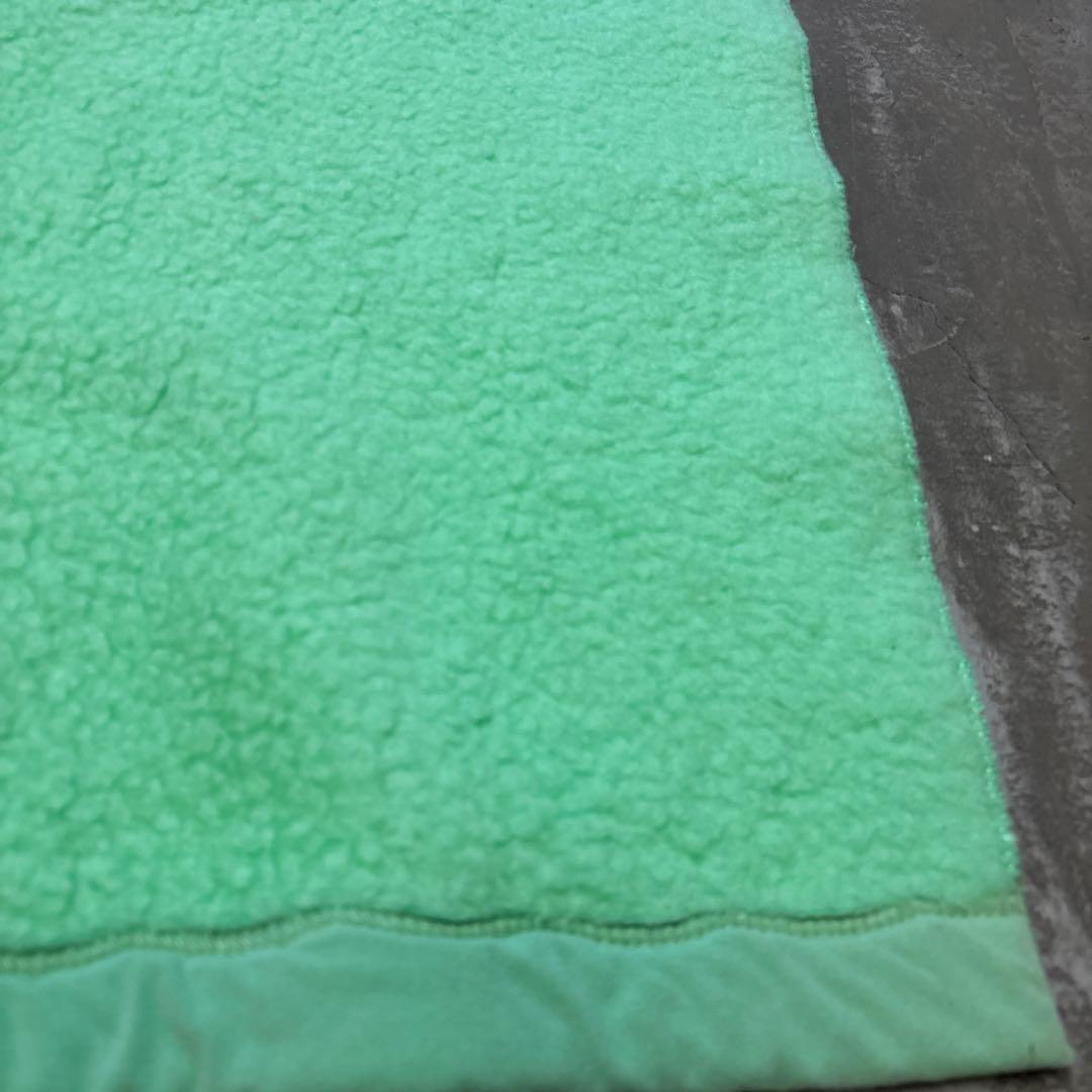 80s アクリル100% 肉厚毛布　昭和レトロ　おしゃれ毛布　185×137