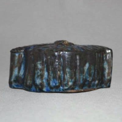 『李朝瑠璃釉菊石形水滴』 李氏朝鮮　アンモナイト形　硯滴　水盂　文房具