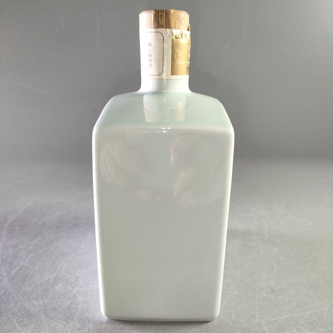 A1110-3/ サントリーウイスキー誠 関西興銀40周年 記念陶器ボトル/