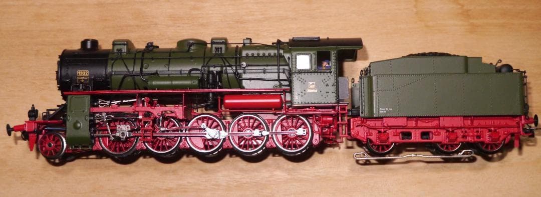 HOゲージ Rivarossi 蒸気機関車 BR58 (DCC,AC仕様)