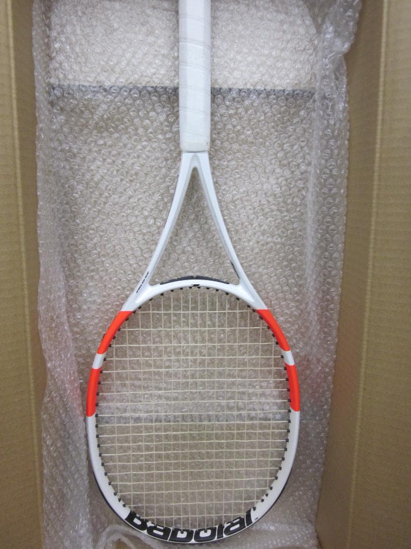 バボラ Babolat ピュアストライク 100 2024 グリップ2