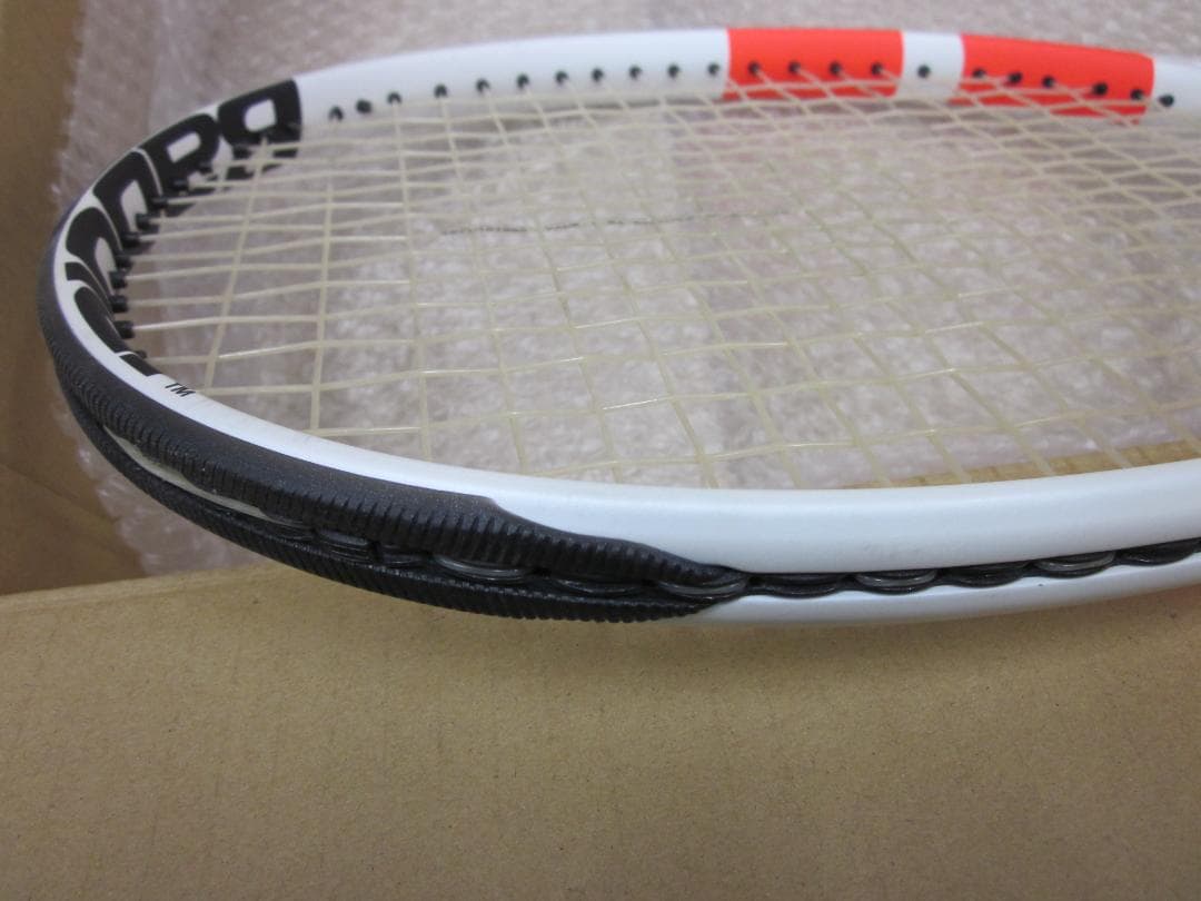 バボラ Babolat ピュアストライク 100 2024 グリップ2