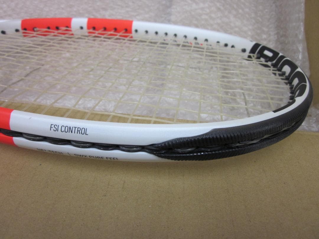 バボラ Babolat ピュアストライク 100 2024 グリップ2