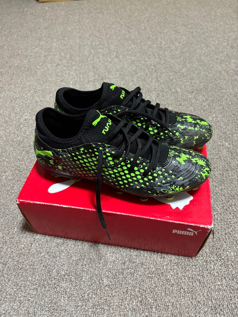 プーマフューチャー19.4HG