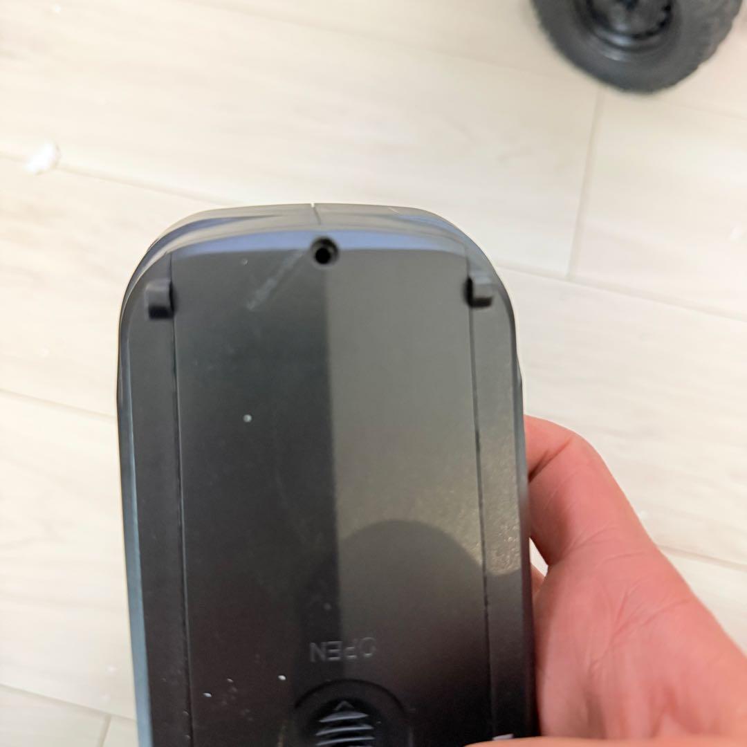 美品　1/8 ランドローバー　ディフェンダー　D110 ピックアップ　ラジコン