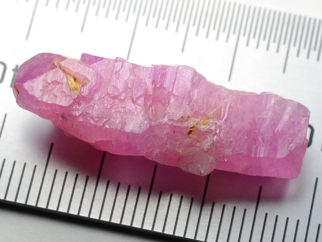 ピンクサファイア ★ ベトナム産 鉱物標本 原石 宝石 鉱石 ルビー 天然石 5
