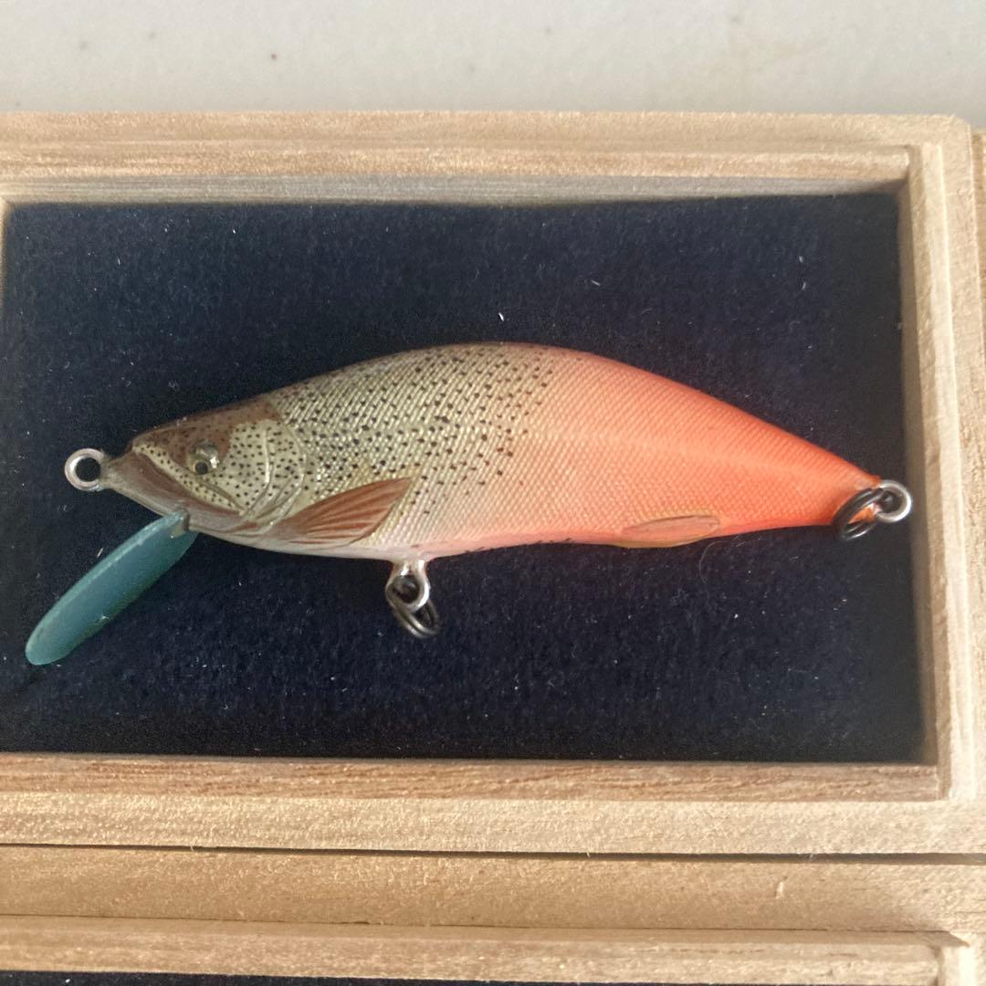 フィッシング　ルアー　ハンドメイドミノー　 吉田光