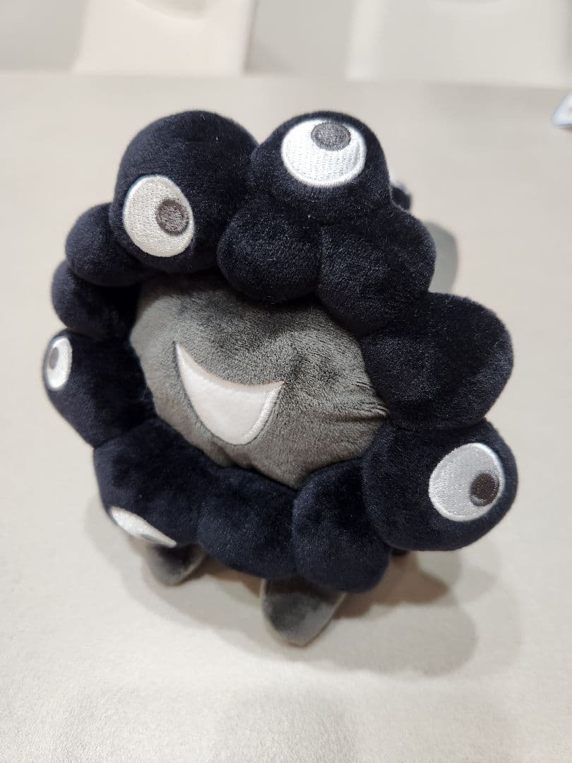 ミャクミャク這い型ぬいぐるみ黒　S