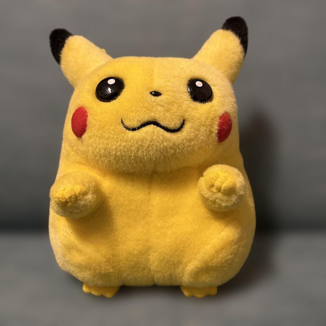ピカチュウ ぬいぐるみ
