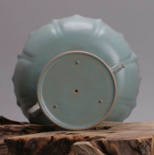 宋汝窯青釉双鳳蓮花燭台は古擬宋代出土古磁器古玩骨董収蔵置物を作った