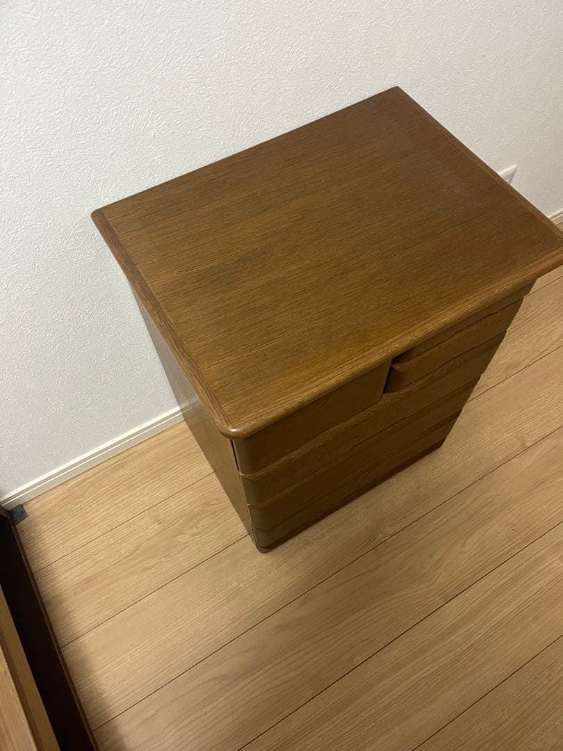 刑務所家具 ナラ材チェスト 5段収納