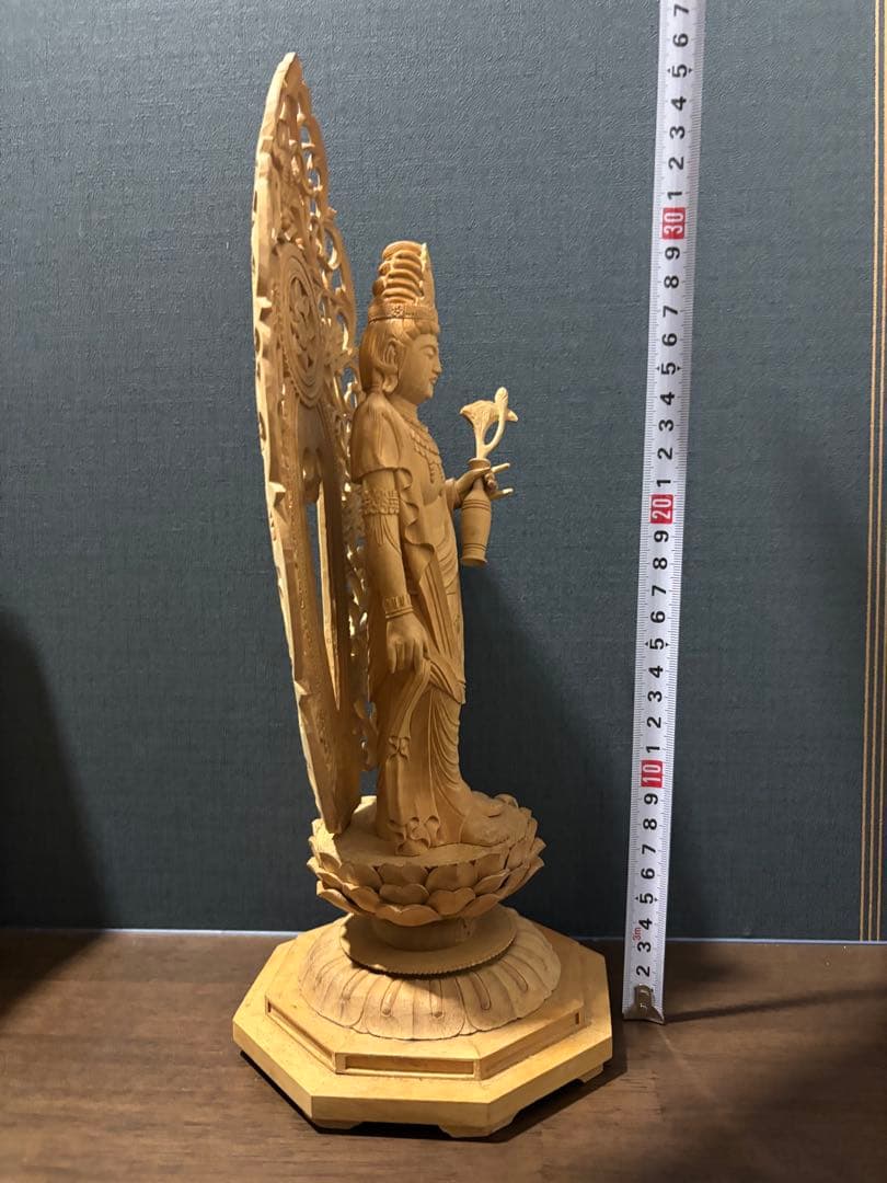 聖観音菩薩像　仏像　柘植