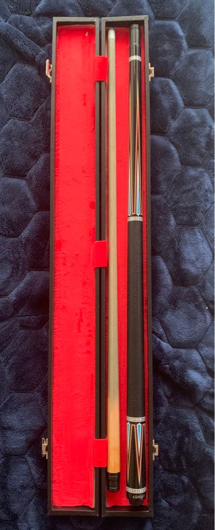 KONLENビリヤードキュー 2ピース ケース付き