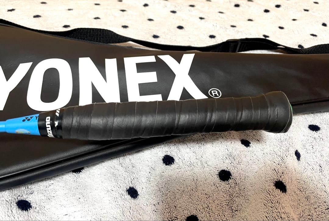 【美品】YONEX バドミントンバッグ バドミントンラケットケース付き ブラック