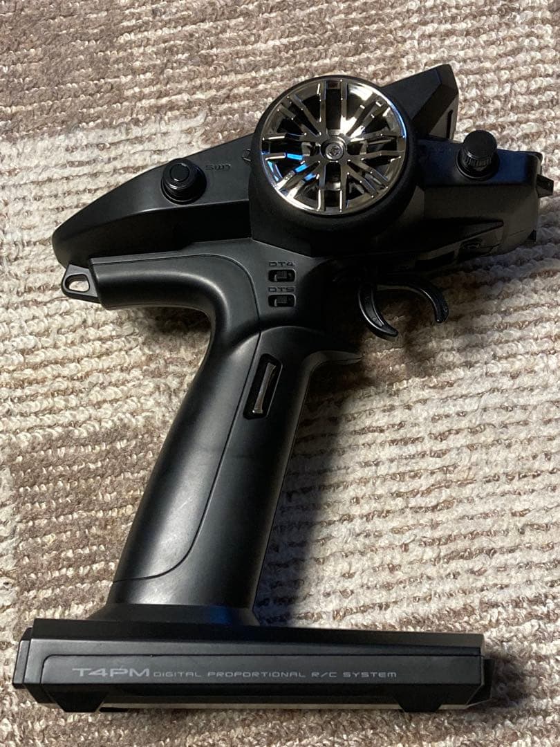 フタバ4PM ラジコン送信機 &ミニッツMR-03EVOグリーンリミテッド