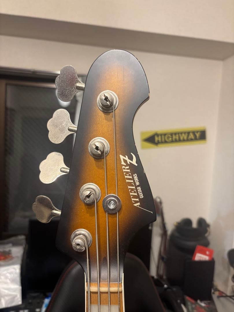 AtelierZ エレキベース ジャズベースサンバースト ケース付き