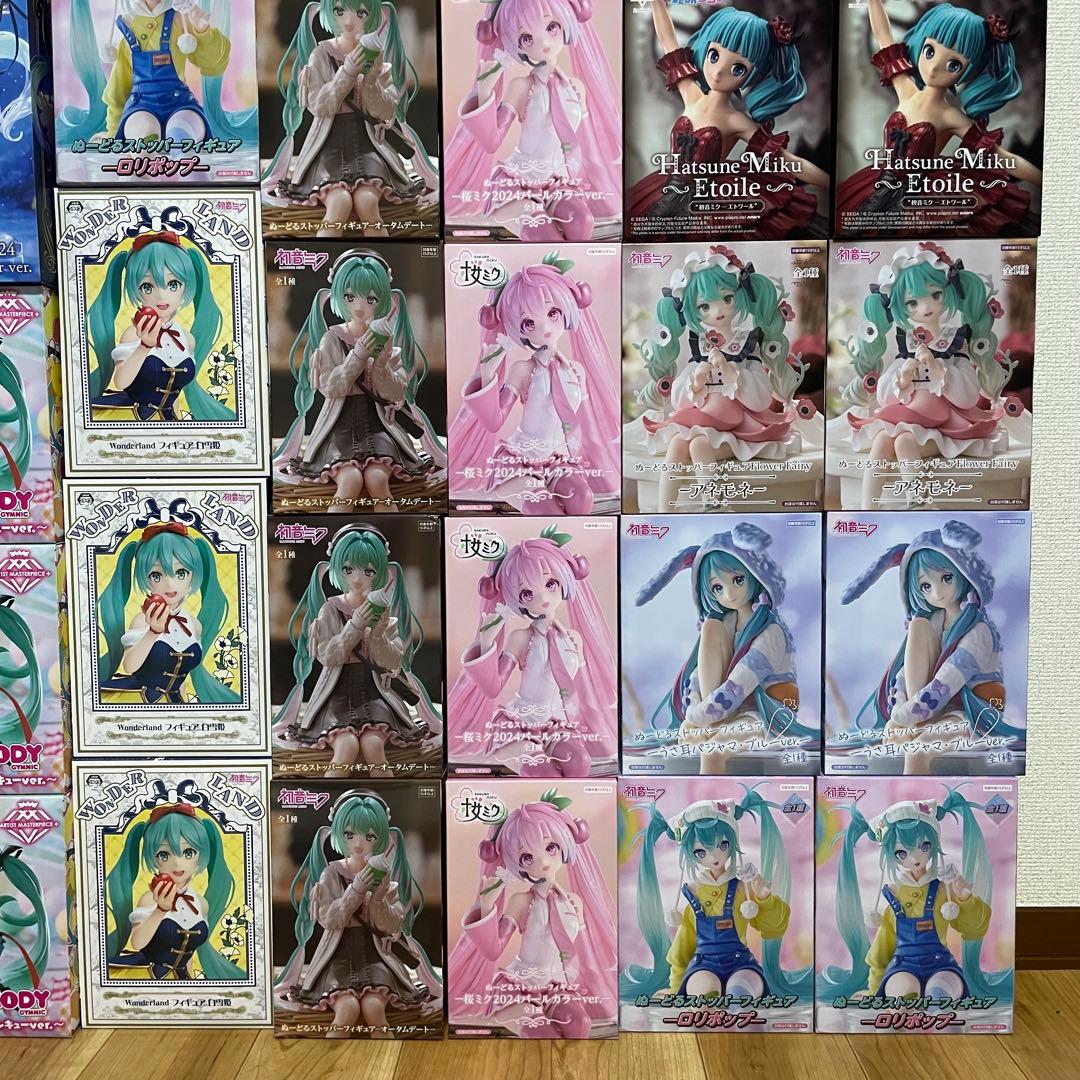 新品未開封　初音ミク　プライズ　フィギュア　40個　まとめ売り