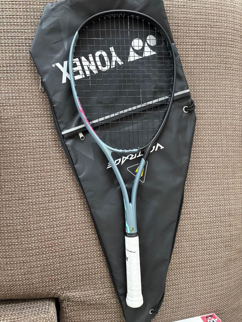 YONEX VOLTRAGE5vs テニスラケット
