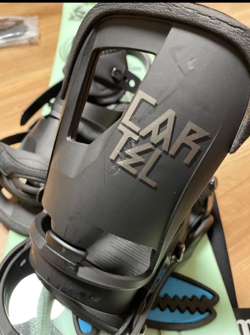 バタレオンスノーボード＋バートンビンディング2点セット　ソールカバー付属