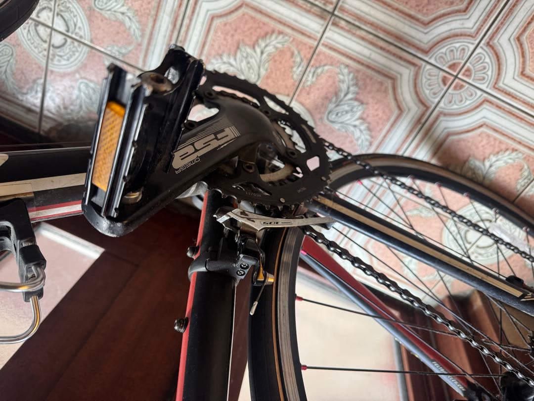 ロードバイク　室内保管　FELT F75