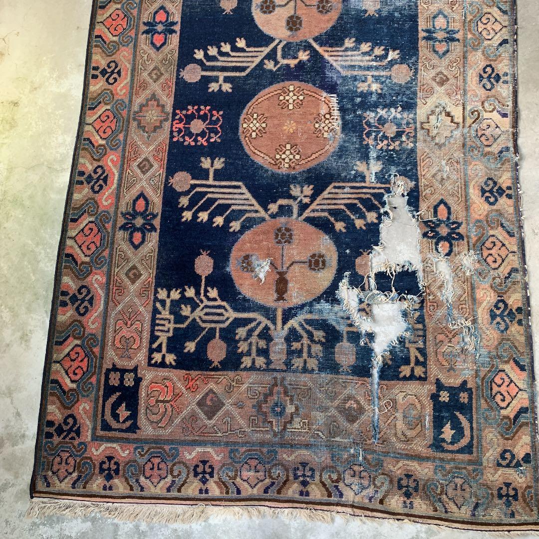 ⌘ antique 絨毯　③ ⌘