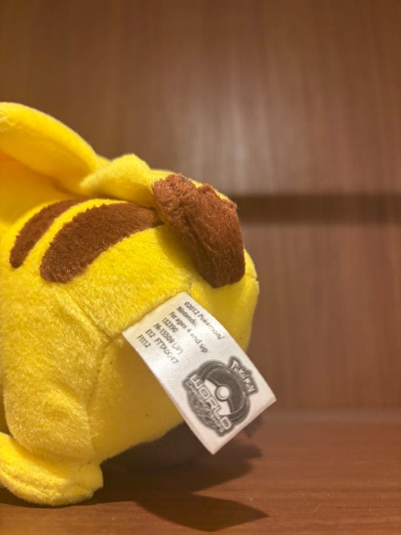 【価格交渉可能】ピカチュウ wcs ぬいぐるみ 2012 ハワイ 限定