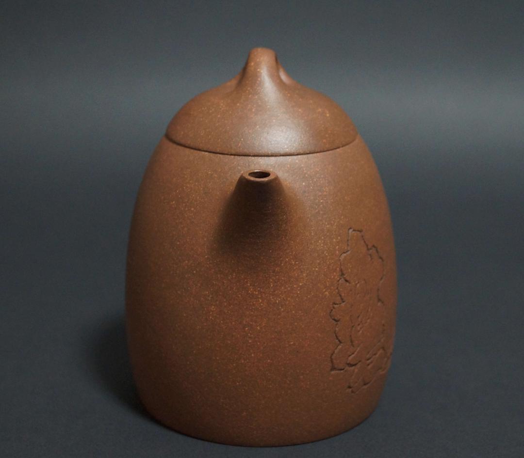 中国宜興 清 名家 浙寧玉成窯造 款 細工彫り『春水巻石文』 造形紫砂壺 急須