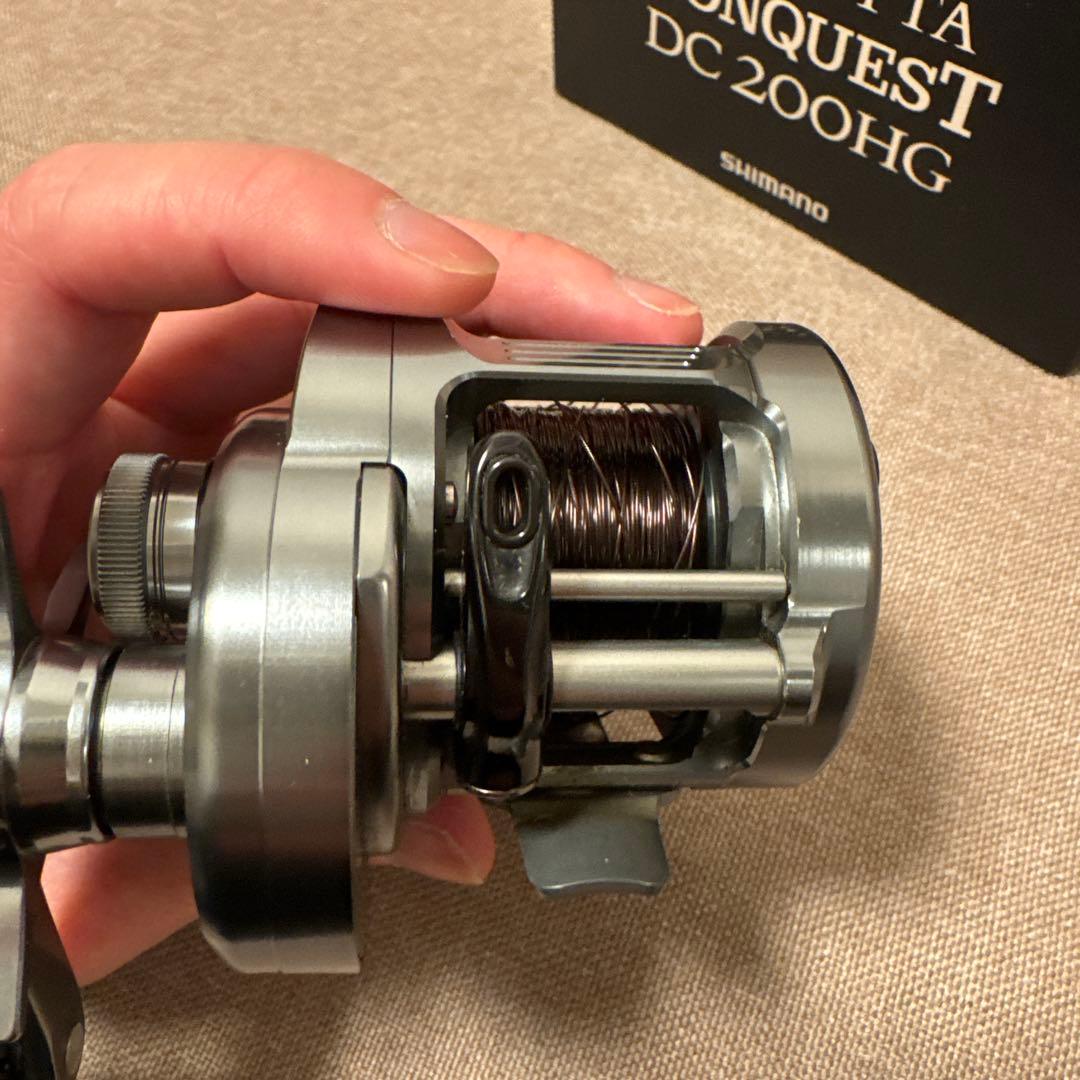 リール CALCUTTA CONQUEST DC 200HG