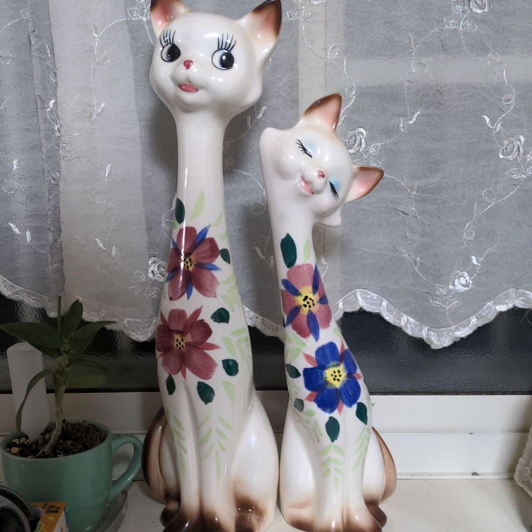 ネコのオブジェ