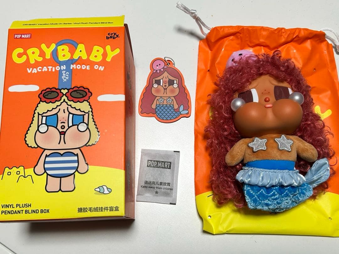 popmart cry baby vacation mode on シークレット