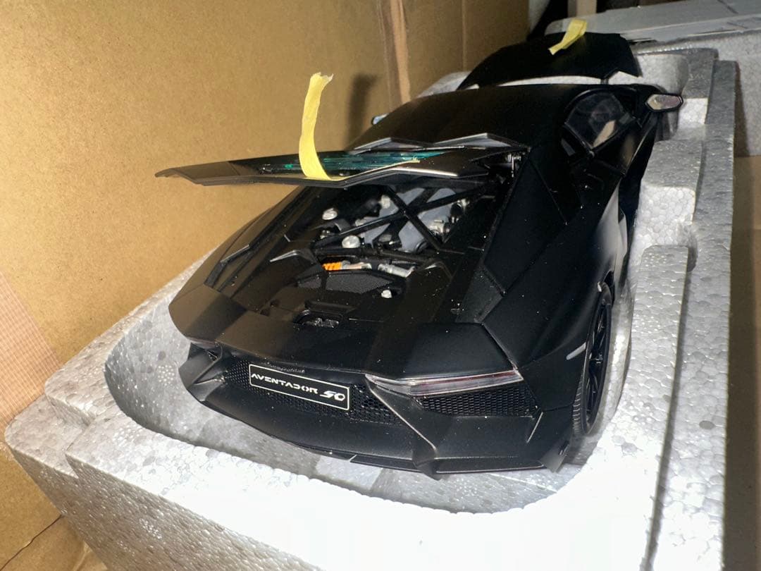Lamborghini Aventador ブラックミニカー 720