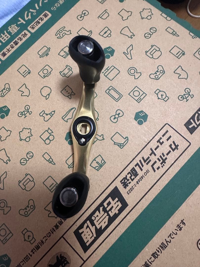 ベイトリール用ゴールドハンドル