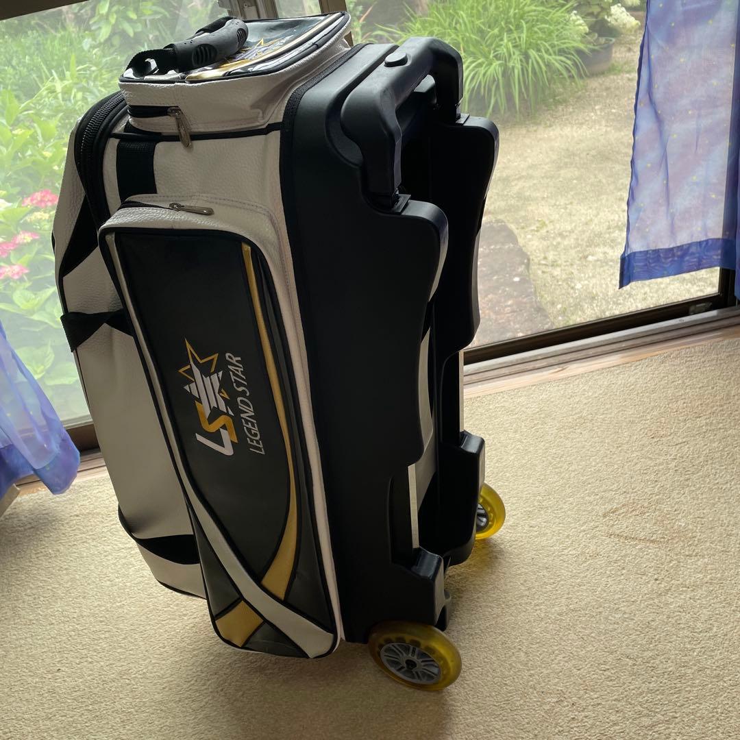 ボウリングバッグ3こ入り　シューズその他備品ポケット付き