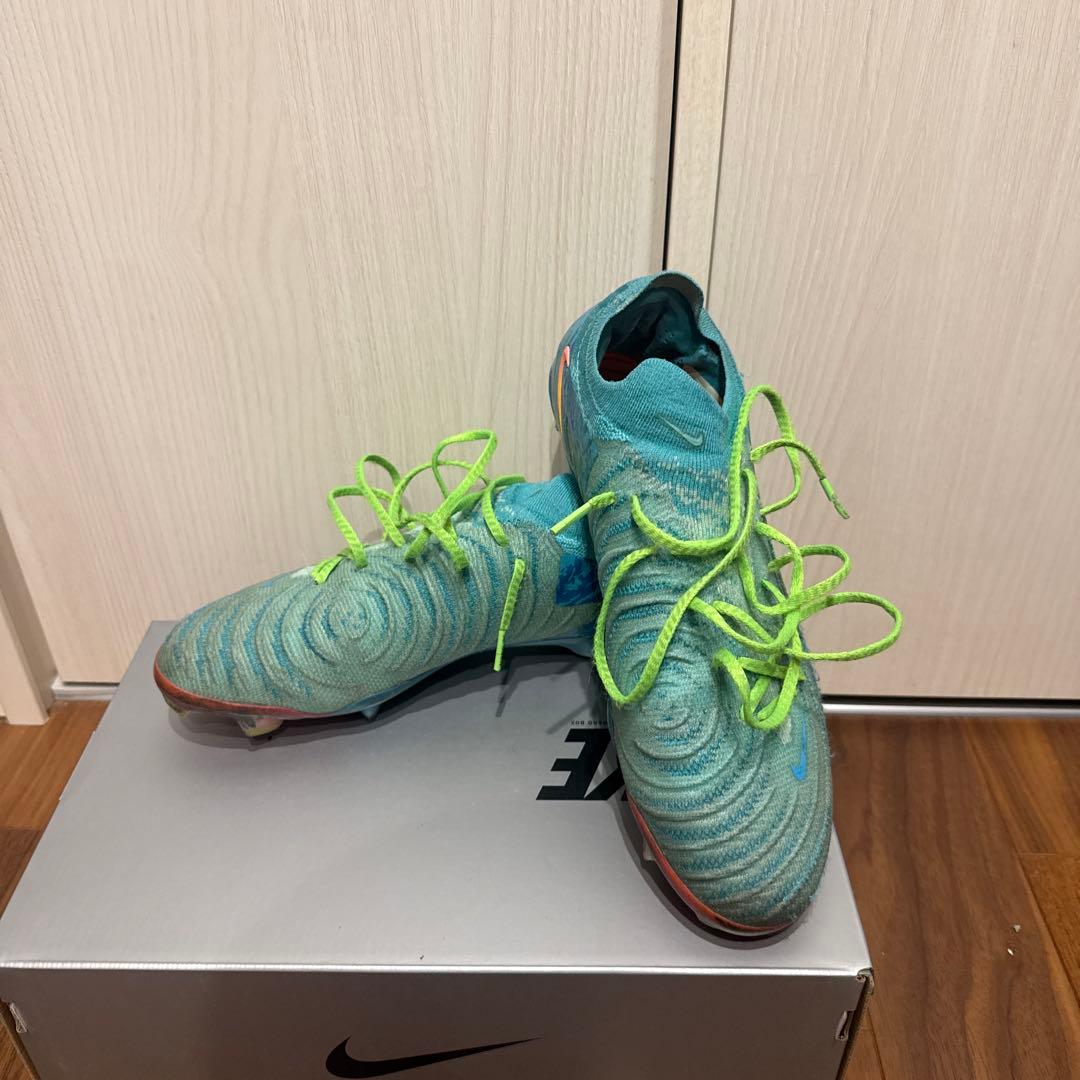 Nike ファントムGX 2