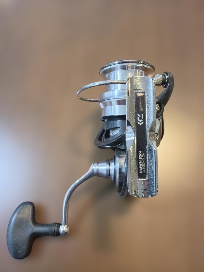 ダイワ 18イグジスト LT4000-C DAIWA 18 EXIST 中古品