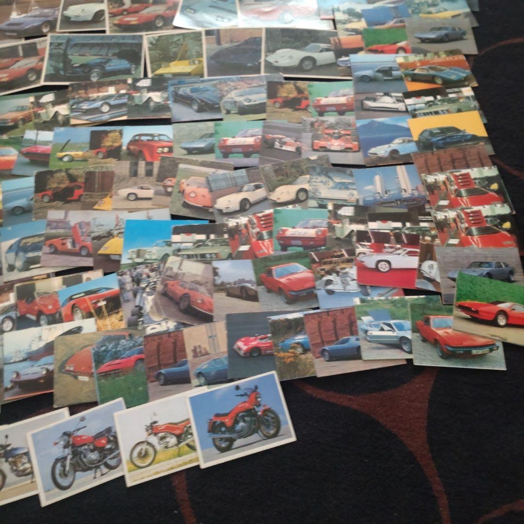 世界の名車・スーパーカーなどミニカード１５０枚以上