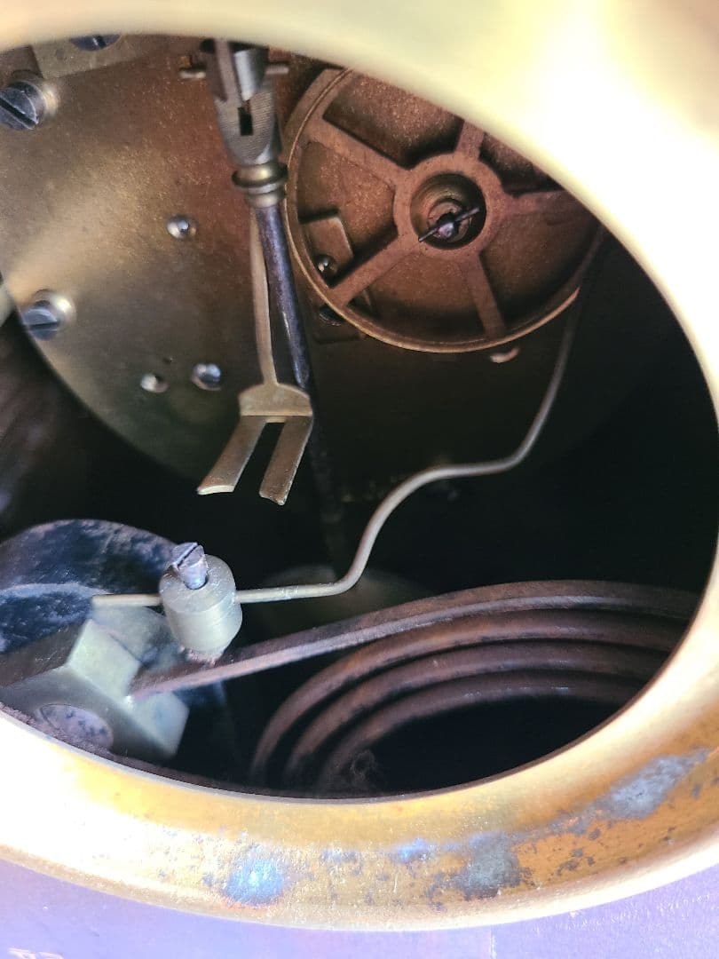 ドイツ(kienzle)キンツレのアンティークなマンラル時計 ゼンマイ式の置時計