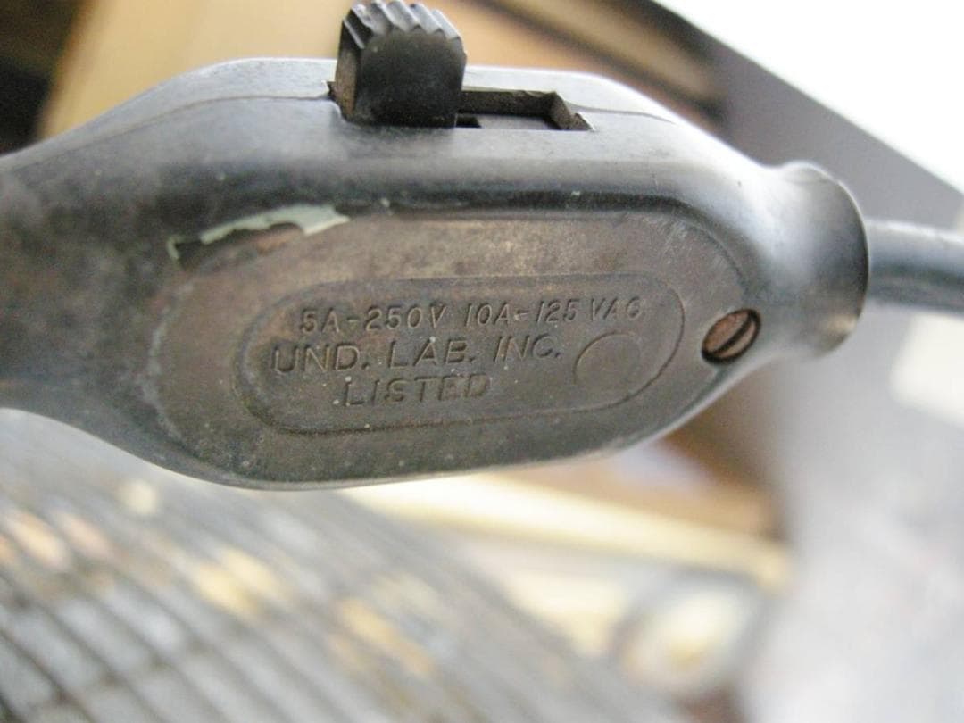 沖縄米軍格納庫実物品・良品/3枚羽大型ファン【可動品/強風】今は無い円盤ベース