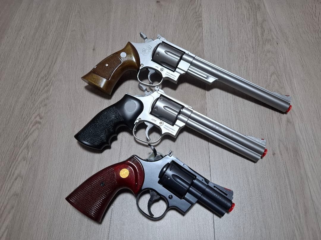 極美品　ASGK承認　クラウンモデル　エアリボルバー　10才以上用　おもちゃ