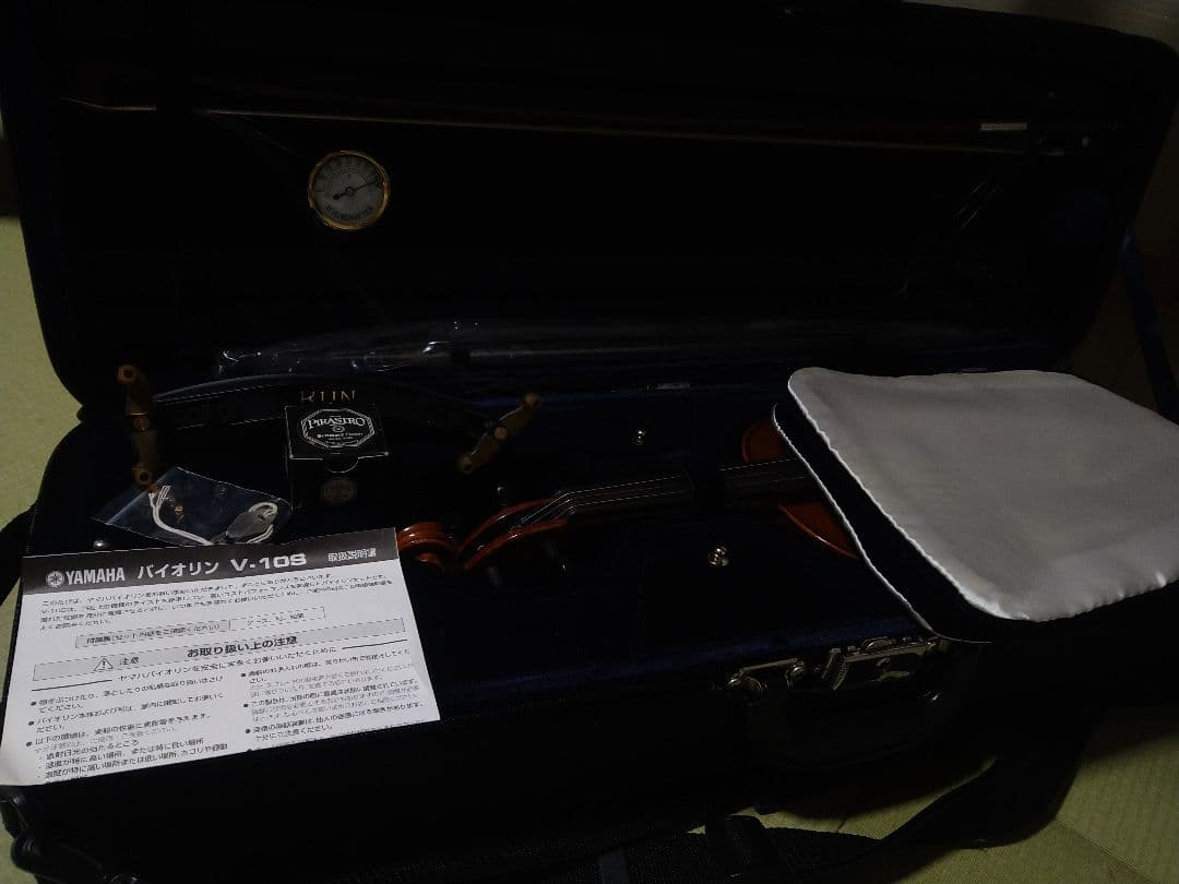 Yamaha バイオリン V−10S本体と肩当て等