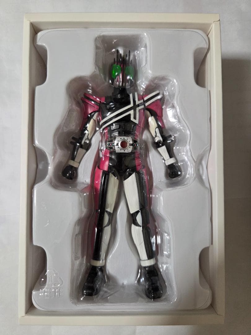 SHFiguarts 仮面ライダーディケイド
