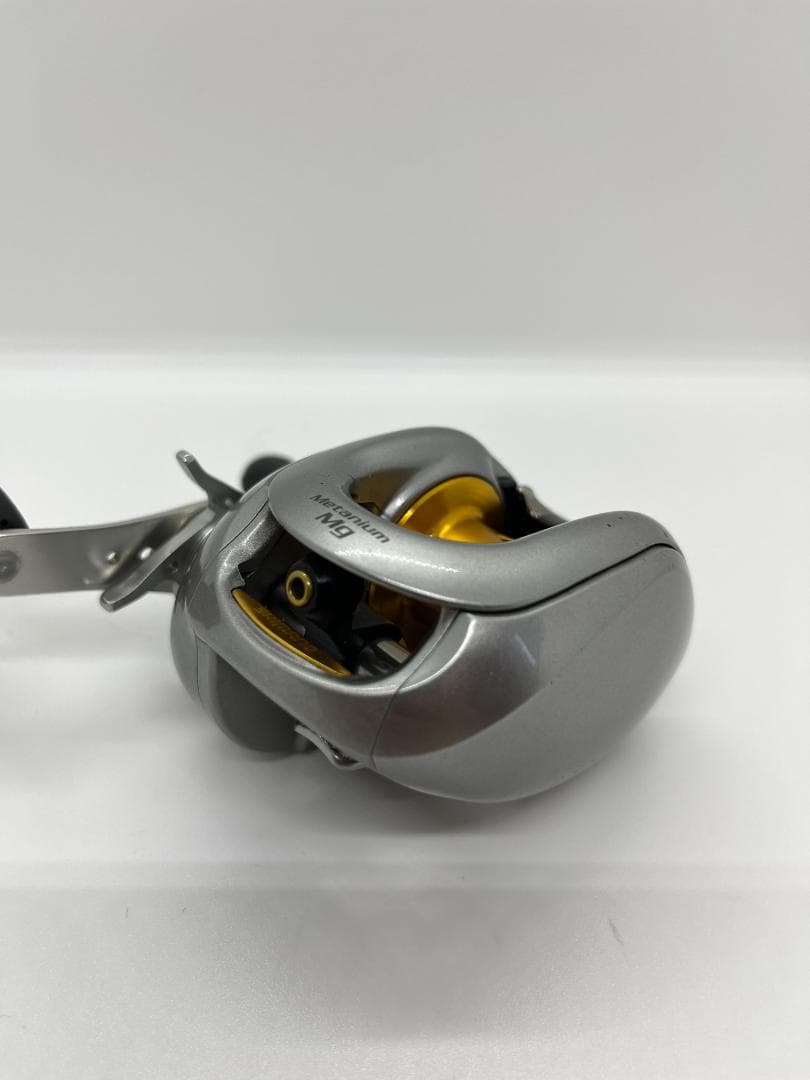 シマノ 07 メタニウム Mg 右ハンドル ベイトリール 中古品